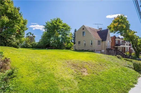2823 Crosby Ave, Pittsburgh, PA 15216