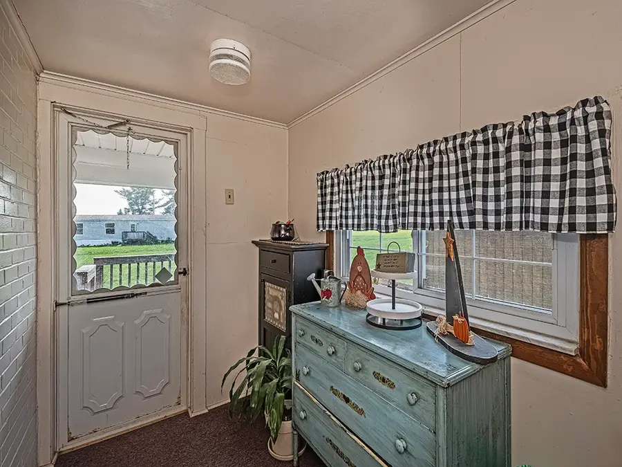 256 Hawthorne Ln, Tarentum, PA 15084 - #3