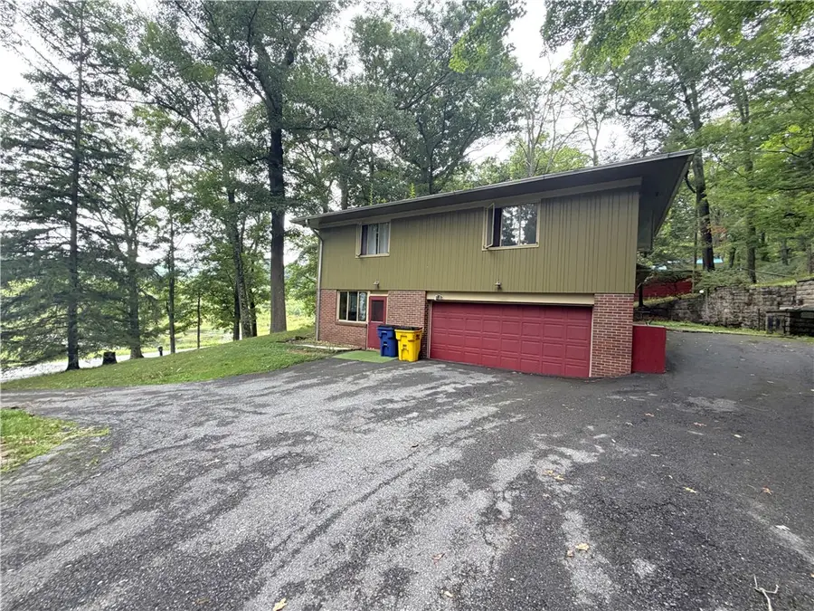 818 Fender Lane, Johnstown, PA 15905 - #2