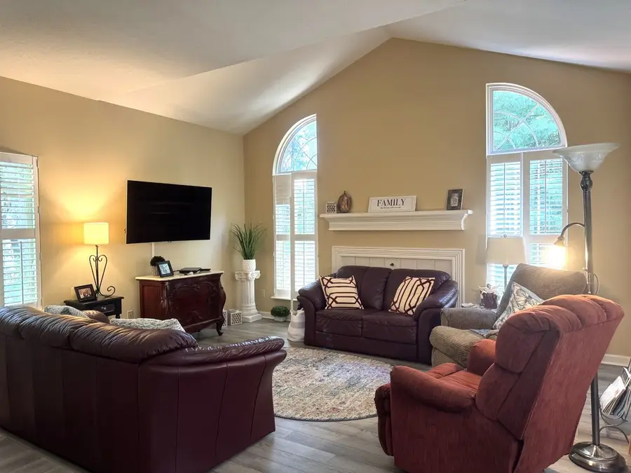 3534-4 Hunters Woods Blvd., New Castle, PA 16105 - #3