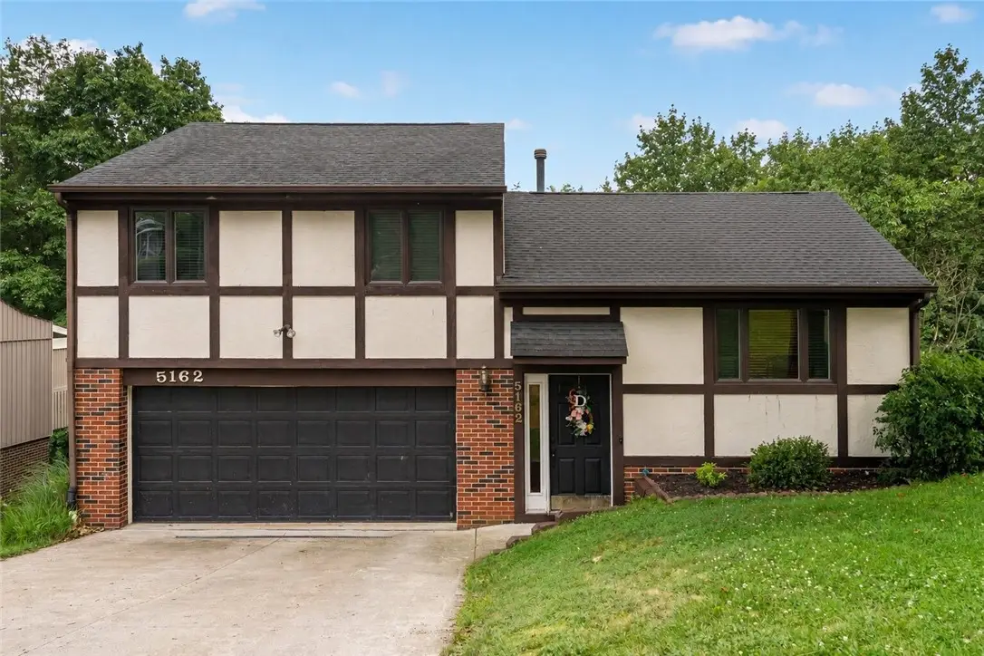 5162 Lantern Hill Dr, Pittsburgh, PA 15236 - #1