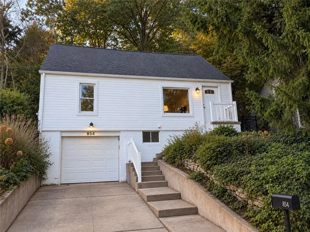 854 7th St, Beaver, PA 15009 - #1