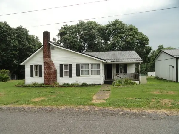 114 Angel Avenue, Petrolia, PA 16050