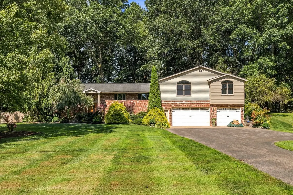 46 Country Club Road, Grove City, PA 16127 - #1