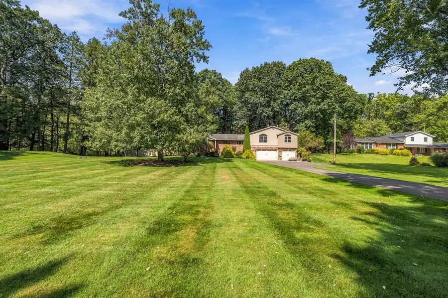 46 Country Club Road, Grove City, PA 16127 - #2