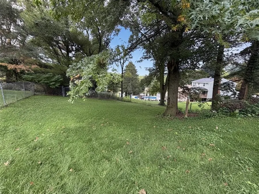 1007 Willow Glen Drive, Bethel Park, PA 15102 - #3