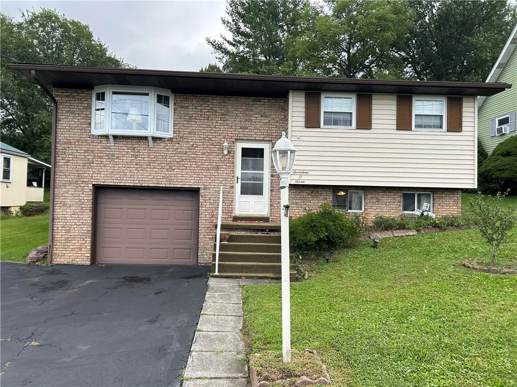 1707 2nd St, Connellsville, PA 15425 - #1