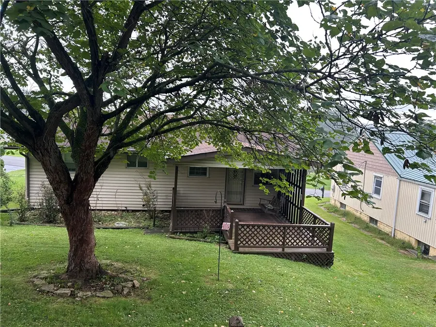 1707 2nd St, Connellsville, PA 15425 - #2