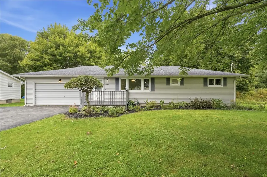 3825 Morefield Rd, Hermitage, PA 16148 - #2