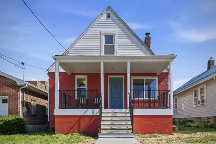531 Grant St, Springdale, PA 15144 - #1