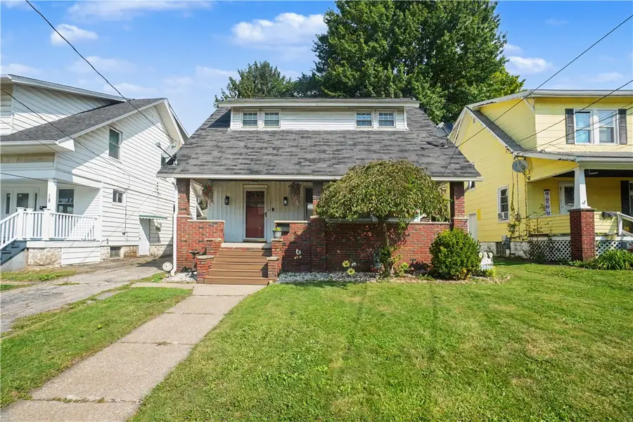 16 W Moody Ave, New Castle, PA 16101 - #3