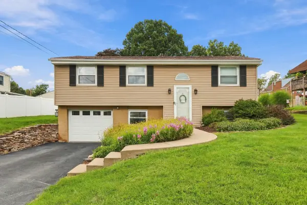 1517 Fernledge Drive, Allison Park, PA 15101