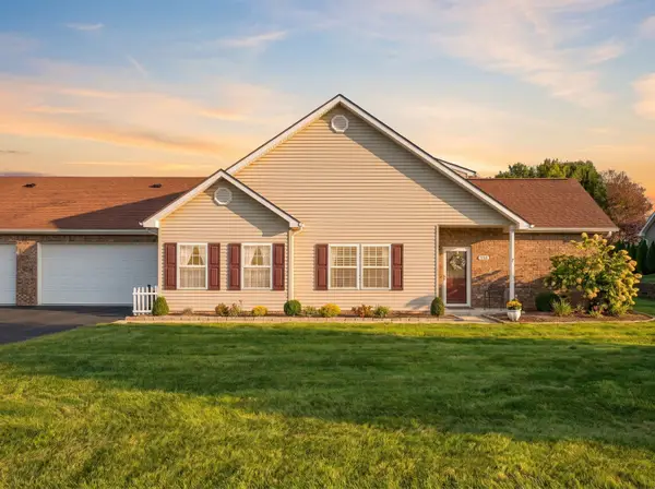 130 Waterford Court, Ellwood City, PA 16117
