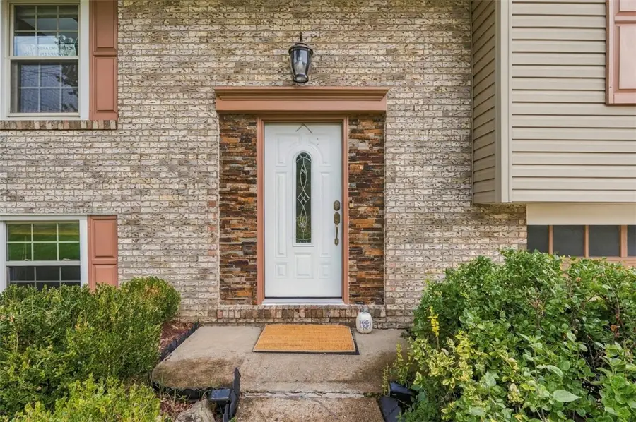 2438 Rolling Farms Rd, Glenshaw, PA 15116 - #2