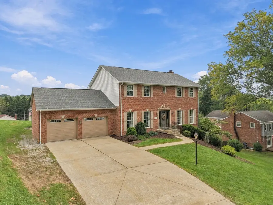 122 Highvue Drive, Venetia, PA 15367 - #2