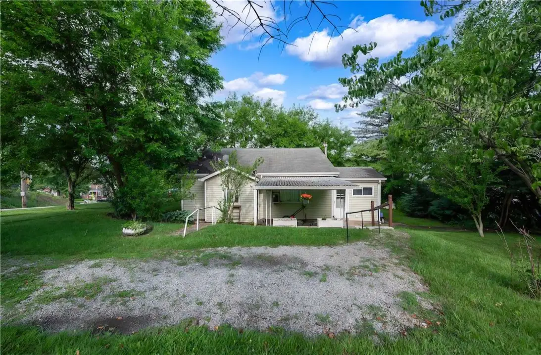 411 Harmony Rd, Baden, PA 15005 - #1