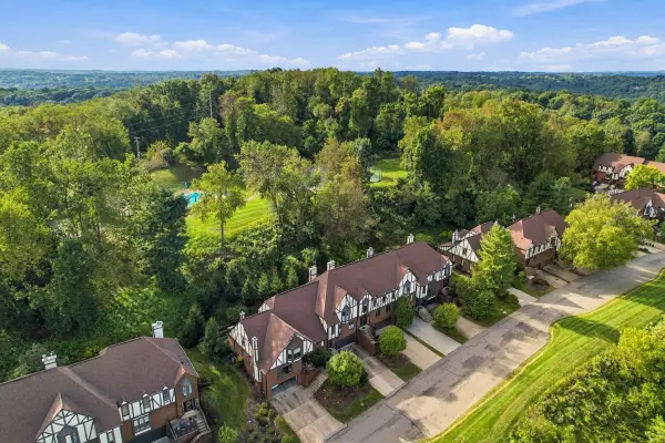 421 Forest Highlands Drive, Pittsburgh, PA 15238