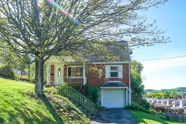 434 Mary St, Jeannette, PA 15644