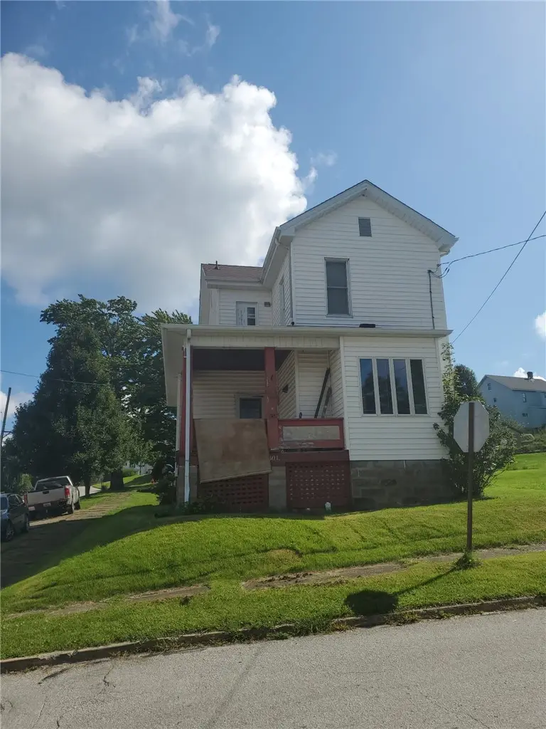 301 S Ligonier St, Derry, PA 15627 - #1