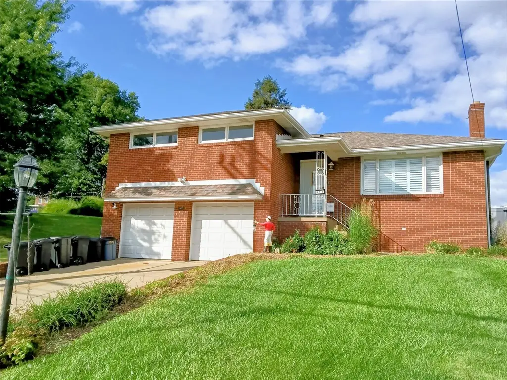 517 Brierly Ln, Homestead, PA 15120 - #1