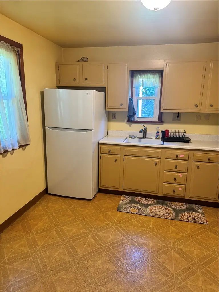 350 Roosevelt Rd, Pittsburgh, PA 15237 - #2