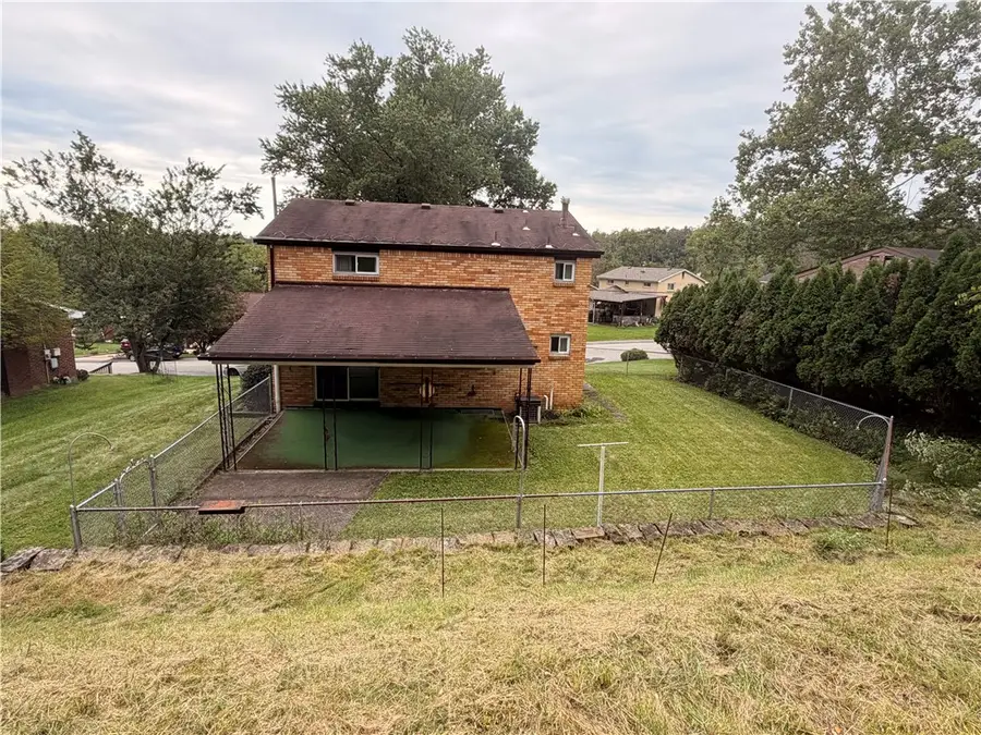 160 Yellowstone Dr, Pittsburgh, PA 15235 - #3