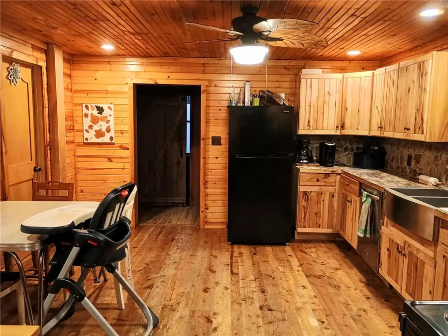 412 Church St, South Fork, PA 15956 - #3