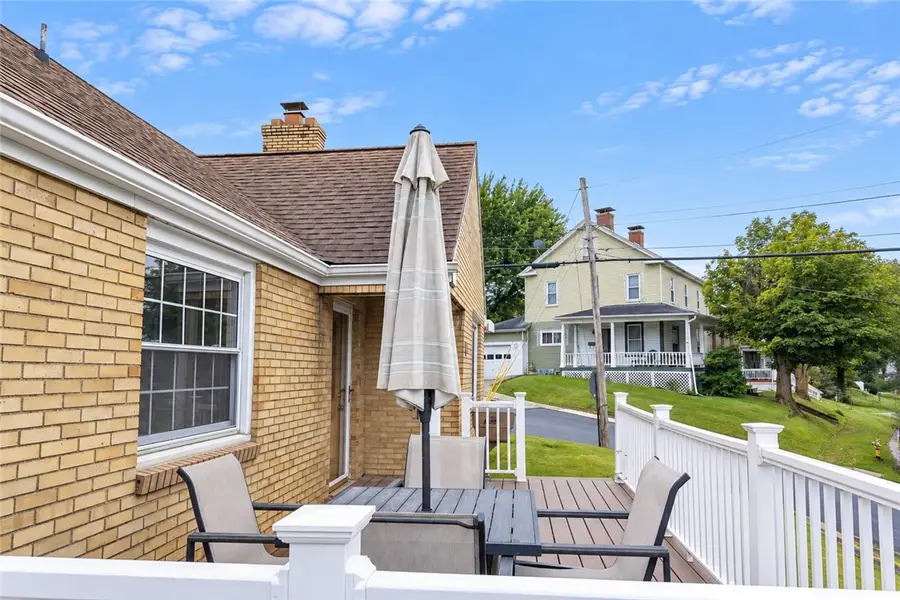 19 Hillcrest Ave, Burgettstown, PA 15021 - #3