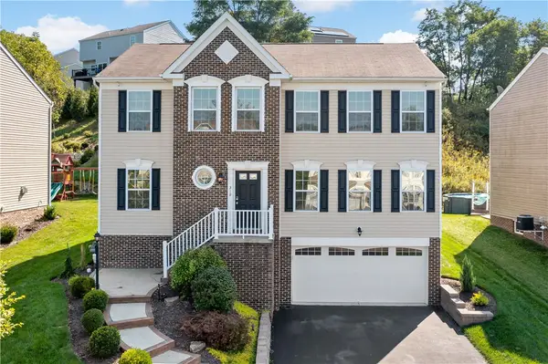 310 Everest Cir, Houston, PA 15342