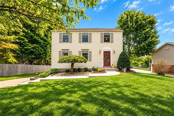 211 Katherine Dr, Cranberry Twp, PA 16066