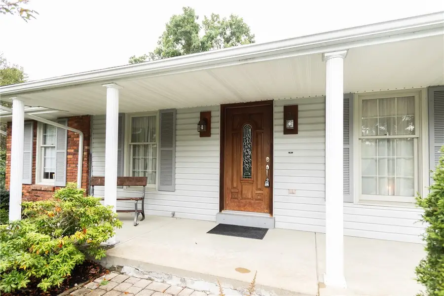 419 Oxford Dr, Greensburg, PA 15601 - #2