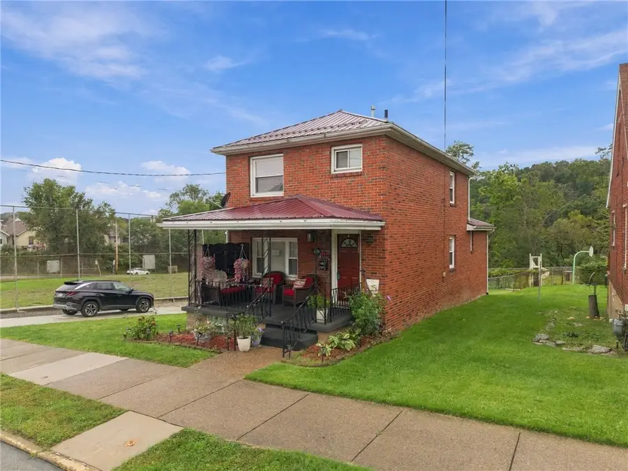 804 Highland Ave, Pitcairn, PA 15140 - #2