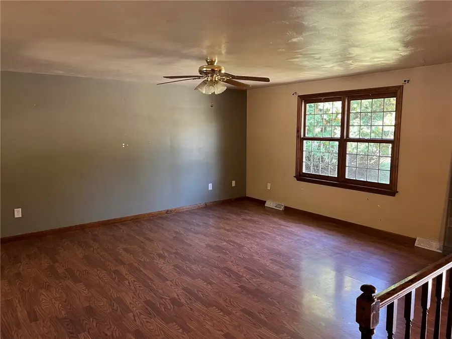 470 Donohoe Rd, Greensburg, PA 15601 - #2