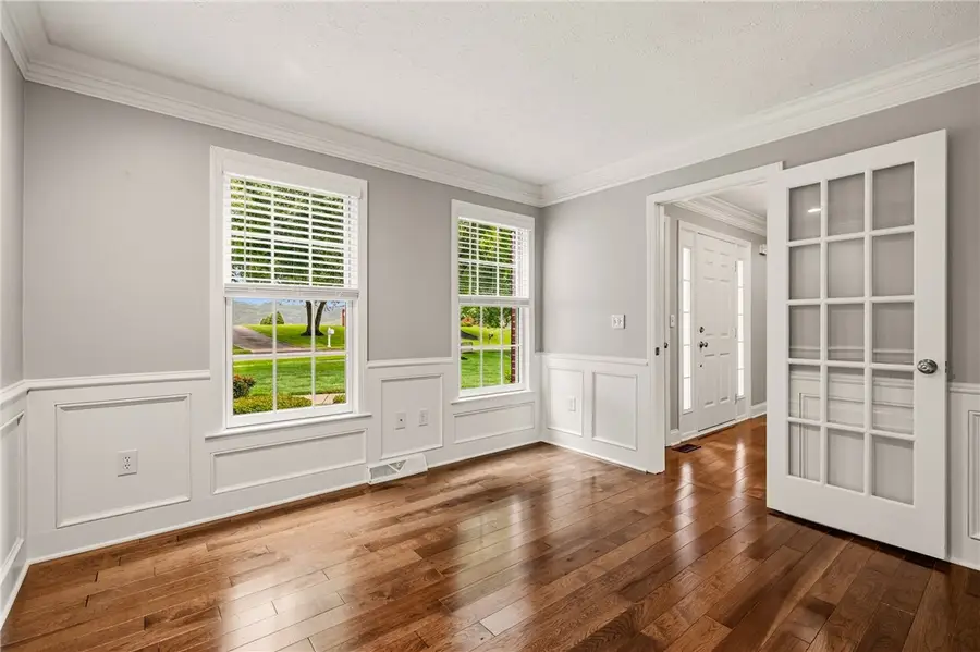 9914 Le Grand Dr, Wexford, PA 15090 - #3