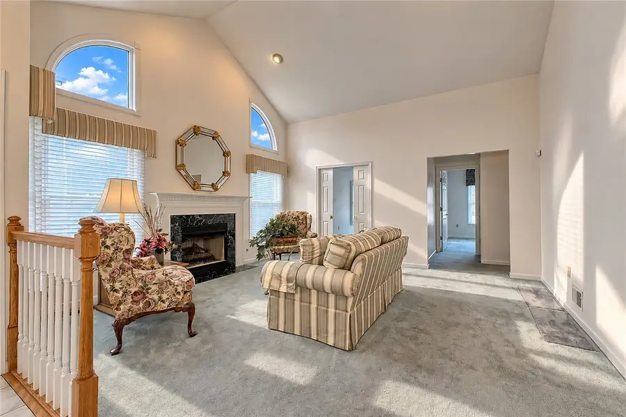 2203 Hunt Club Dr, Greensburg, PA 15601 - #2