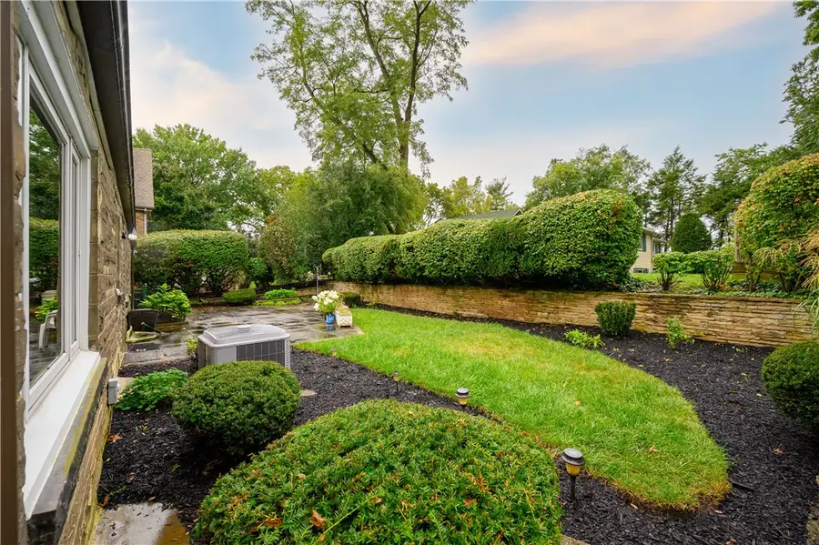 428 Bower Hill Rd, Pittsburgh, PA 15228 - #3