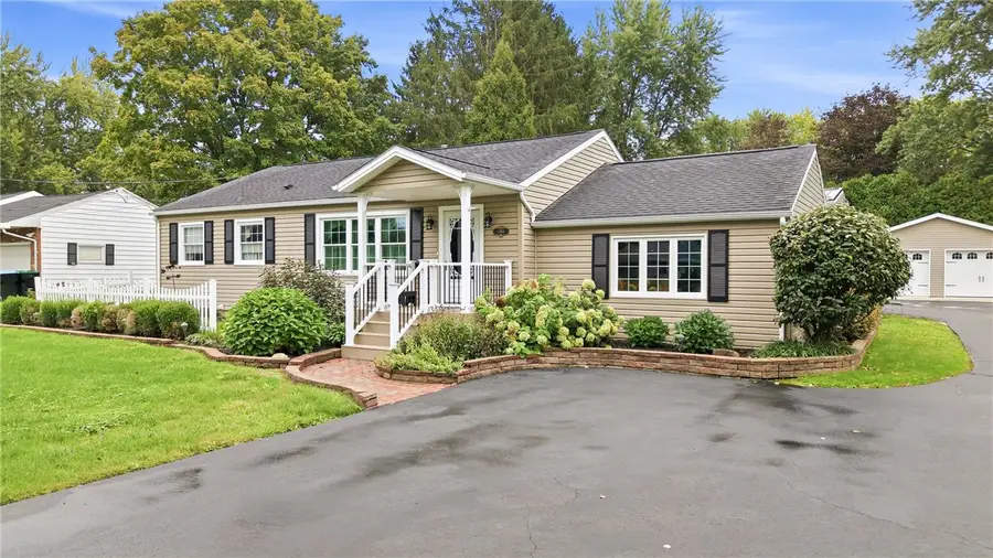 3760 Morefield Rd, Hermitage, PA 16148 - #2
