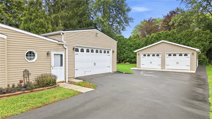 3760 Morefield Rd, Hermitage, PA 16148 - #3