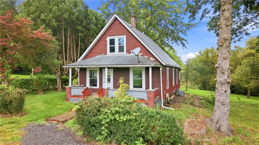 560 Sheridan St, Hermitage, PA 16148 - #2