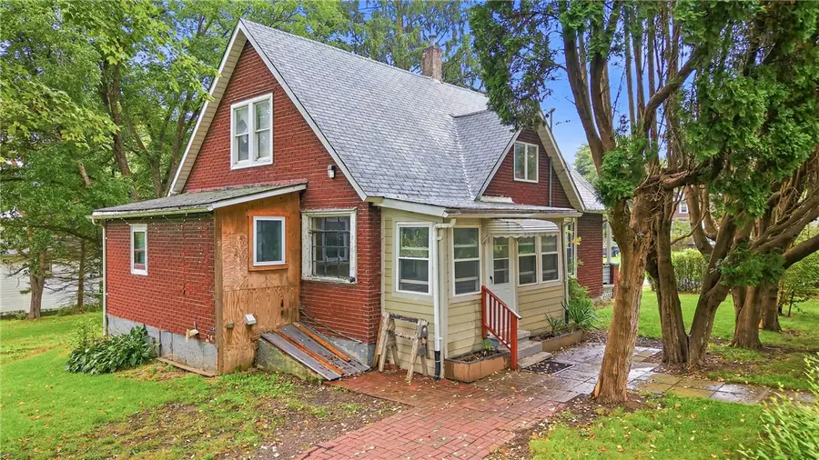 560 Sheridan St, Hermitage, PA 16148 - #3
