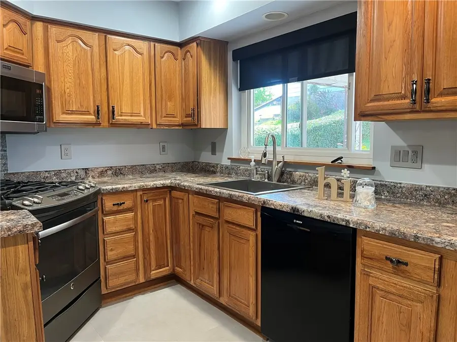2451 Brodhead Rd, Aliquippa, PA 15001 - #3