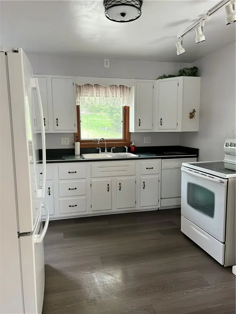 41 Northmont St, Greensburg, PA 15601 - #3