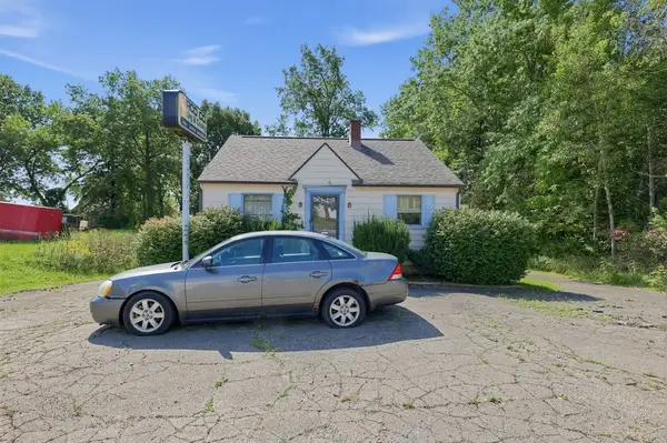 2022 Shenango Valley Fwy, Hermitage, PA 16134