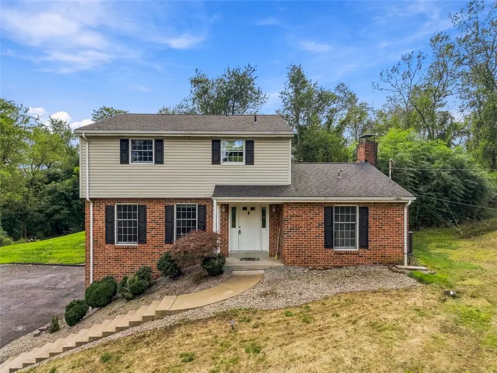 160 Hazlett Ln, Washington, PA 15301 - #1