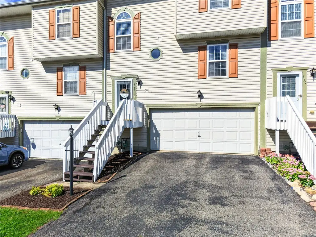 228 Scenic Hill, Carnegie, PA 15106 - #1