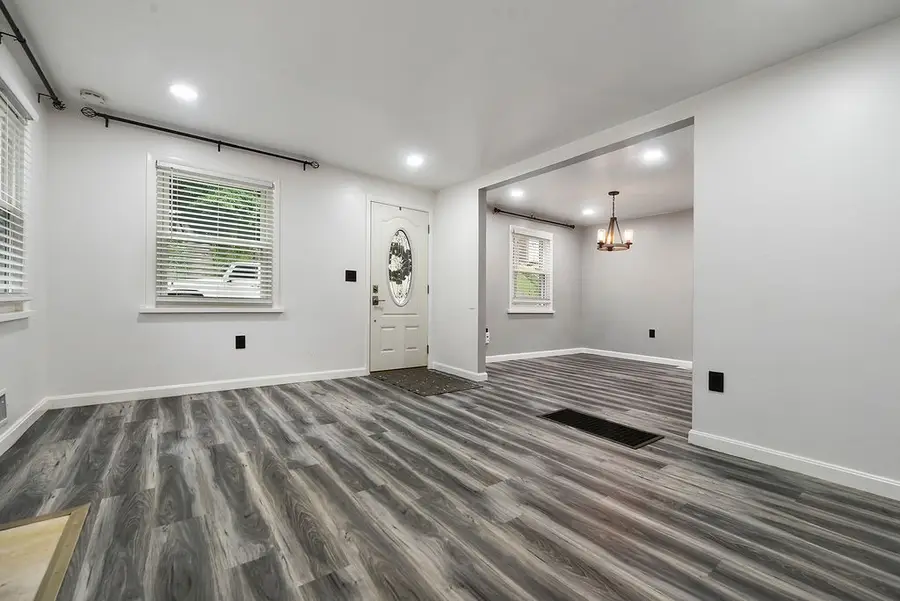 1527 Sylvan Ter, Pittsburgh, PA 15221 - #3