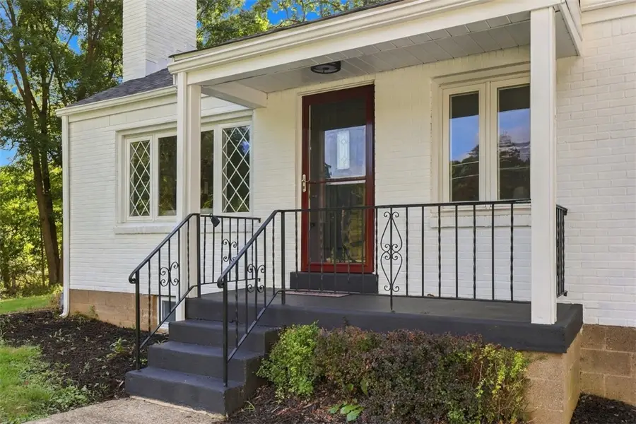 160 Gateway Ave, Wexford, PA 15090 - #2