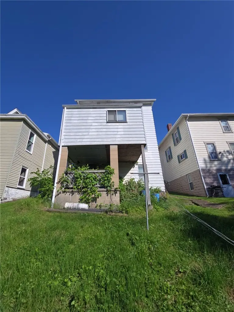 329 Burton Ave, Washington, PA 15301 - #2