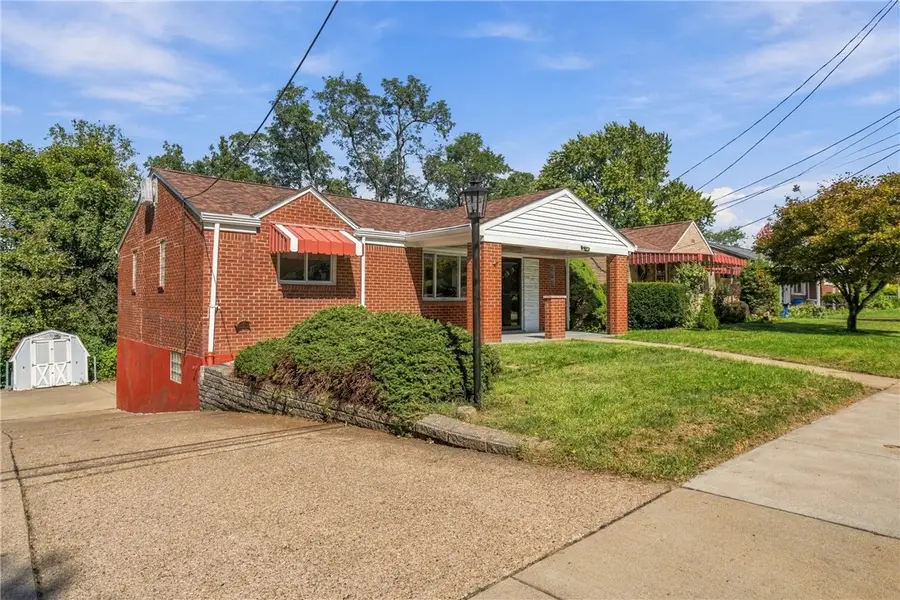 635 Northcrest Dr, Pittsburgh, PA 15226 - #2