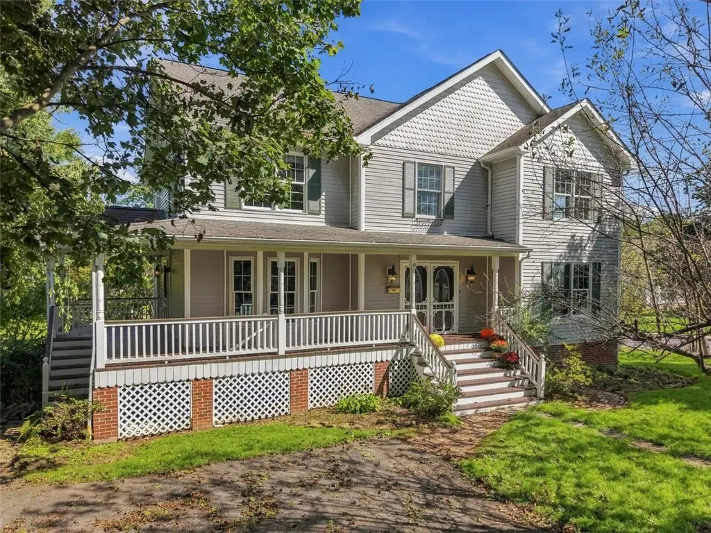 310 S Jefferson St, Zelienople, PA 16063 - #1